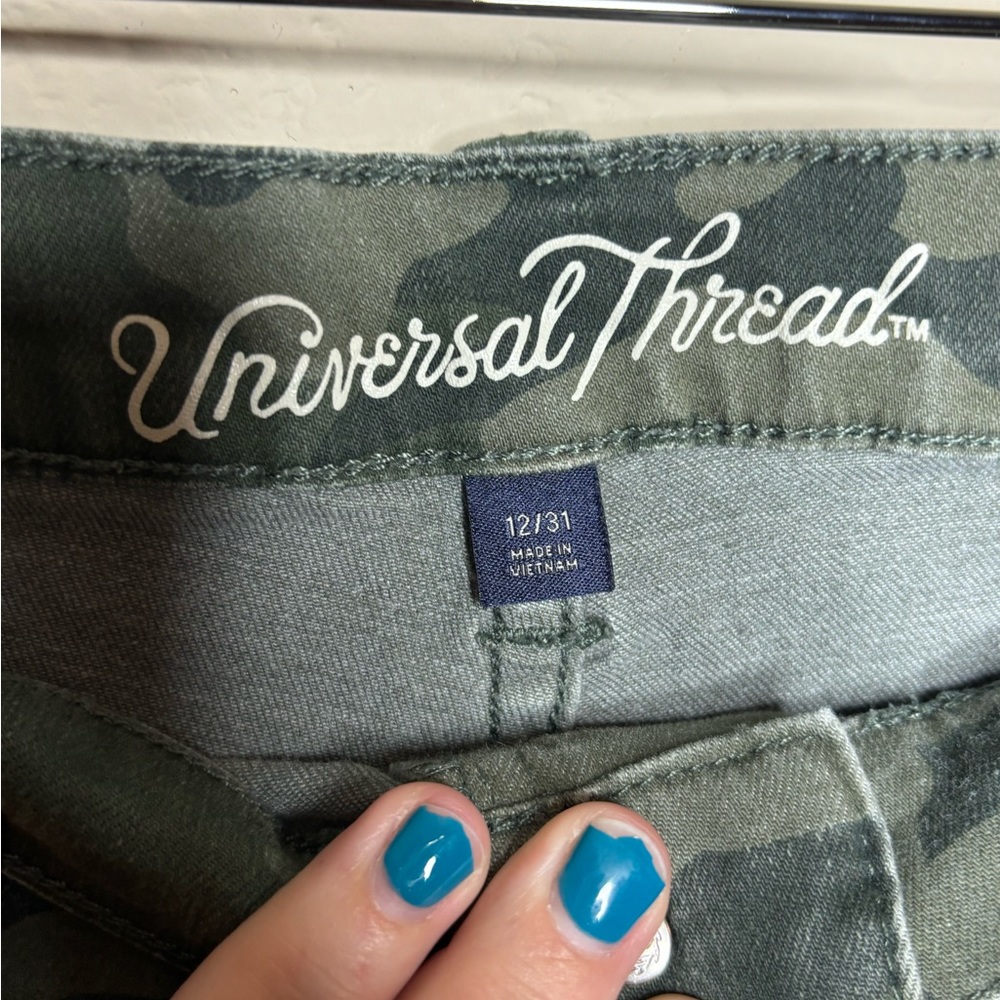 Universal Thread High Rise Straight Camouflage Pa… - image 2